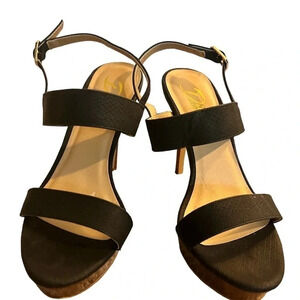 Diba London heels size 8 black with wooden styled pattern on platform and heel